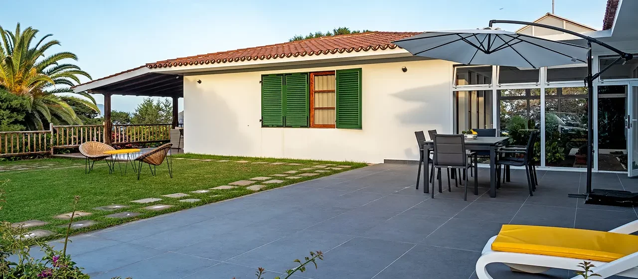 Sabinas Villa Malpaís